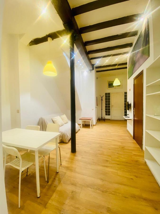 027 Caterina Look Derecha Apartment Barcelona Ngoại thất bức ảnh